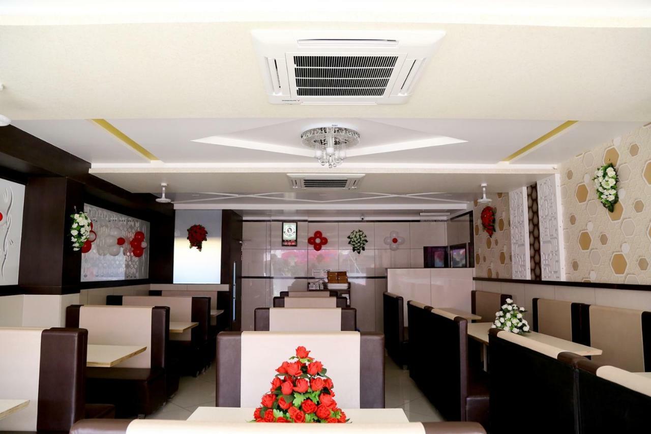 Hotel Shahi Darbar Navsari المظهر الخارجي الصورة
