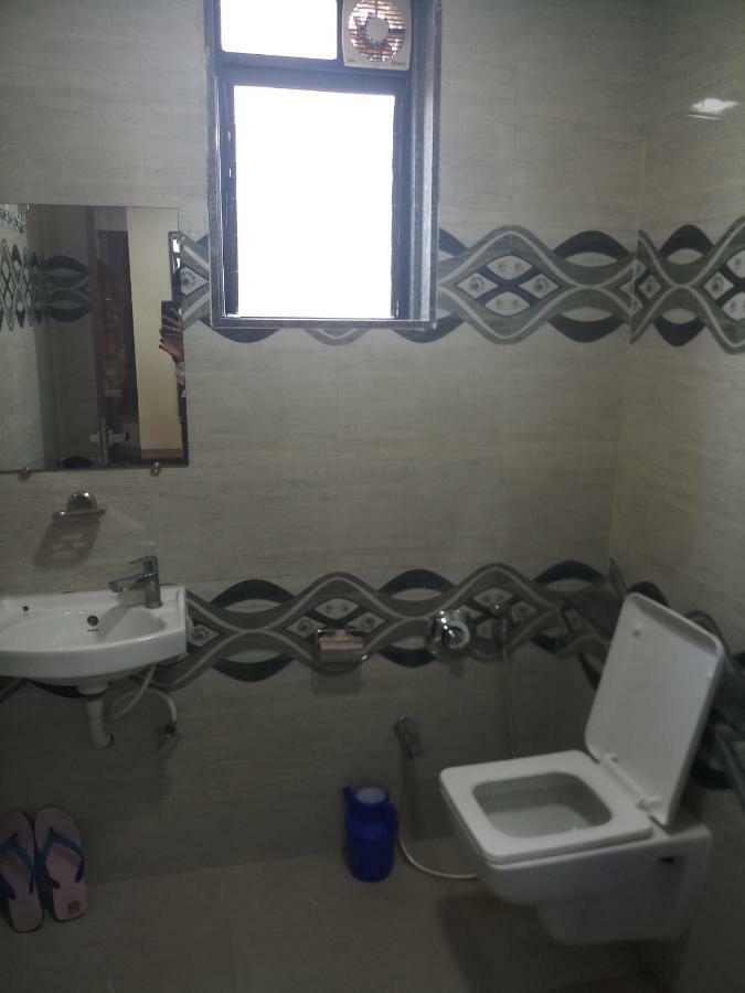 Hotel Shahi Darbar Navsari المظهر الخارجي الصورة